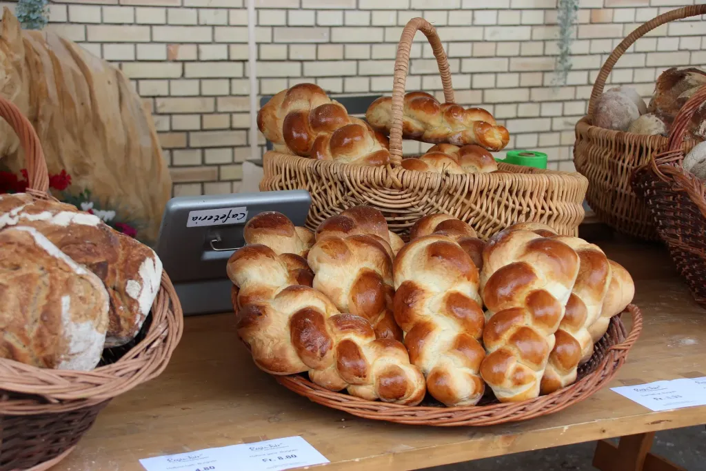 Ile kalorii ma chałka?