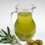 Ile kalorii ma łyżka oleju? Wartość kaloryczna tego produktu