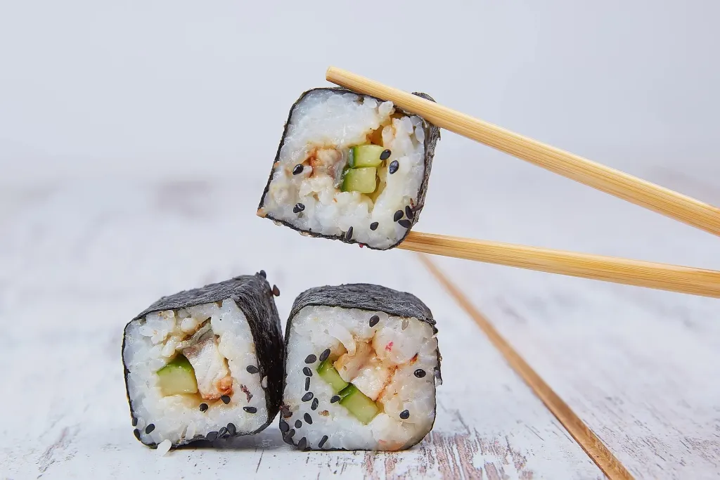 Ile kalorii ma sushi?